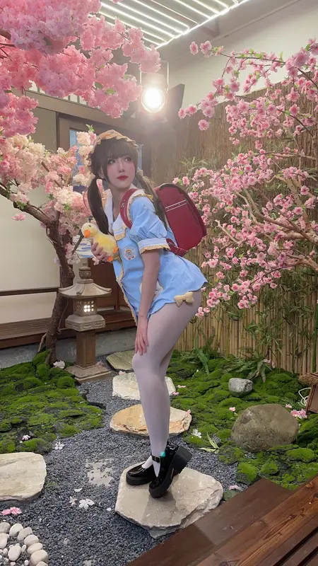 鸭鸭幼稚园 - 小和甜酒